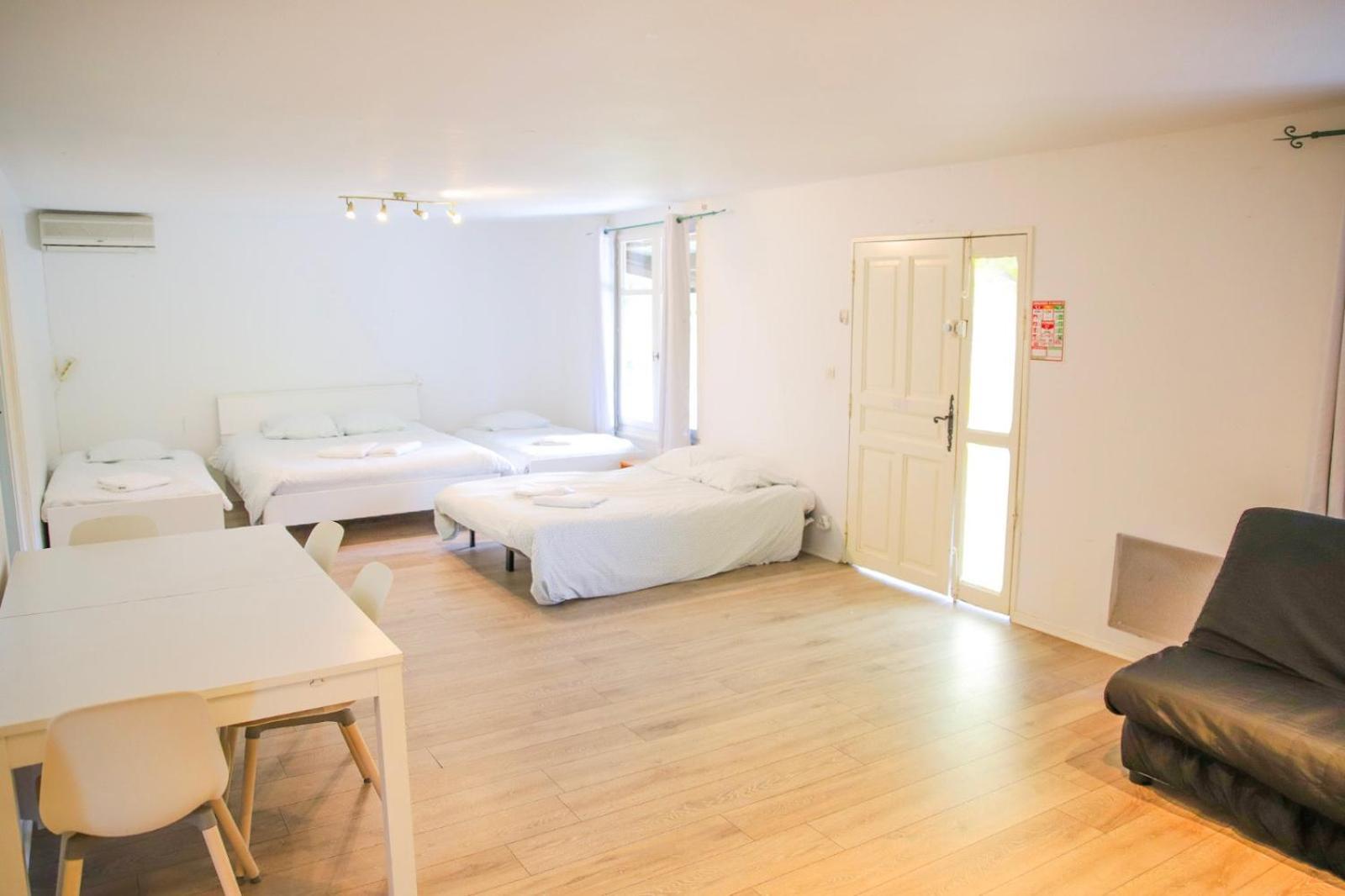 Les Cabanes Parisiennes - Chalets 1H30 From Paris - 62P Sainte-Geneviève-des-Bois Eksteriør billede